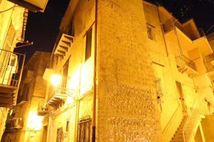ANTICA DIMORA DELLAMMIRAGLIO