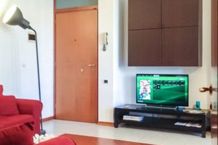 Room 11 of 34