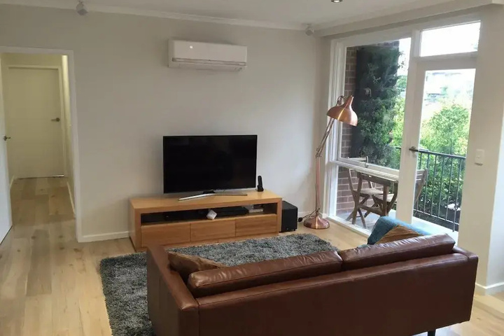 Room 2 of 15