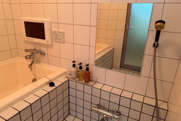 Room 207 of 257