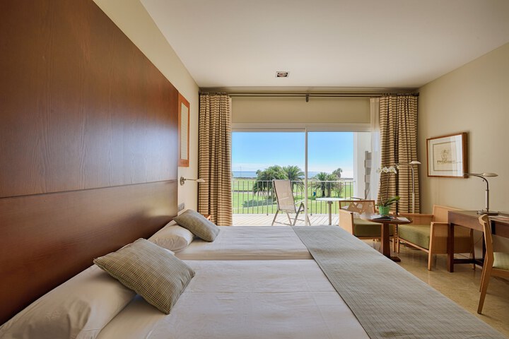 Room 6 of 27