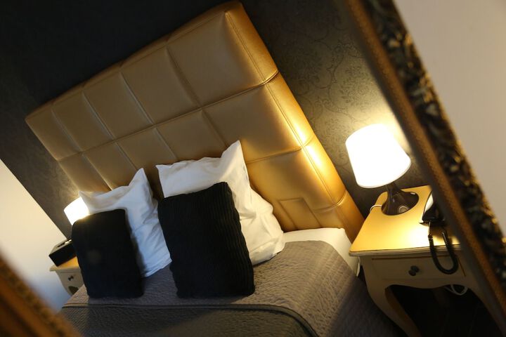 Room 48 of 161