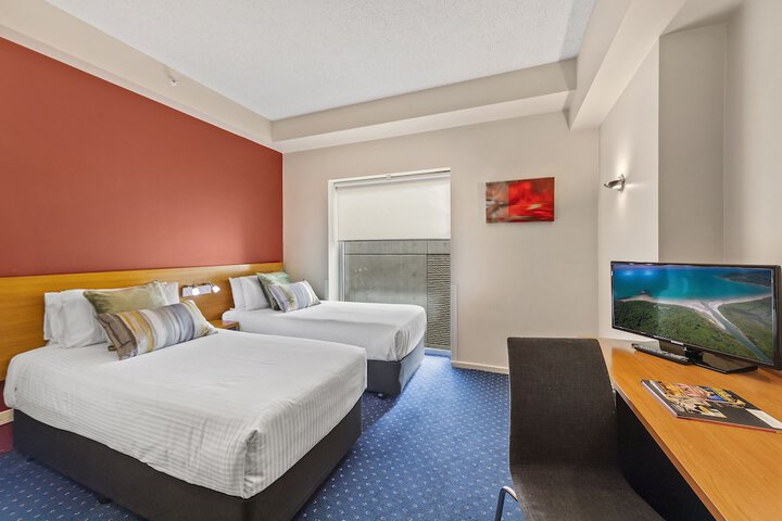 Room 21 of 34