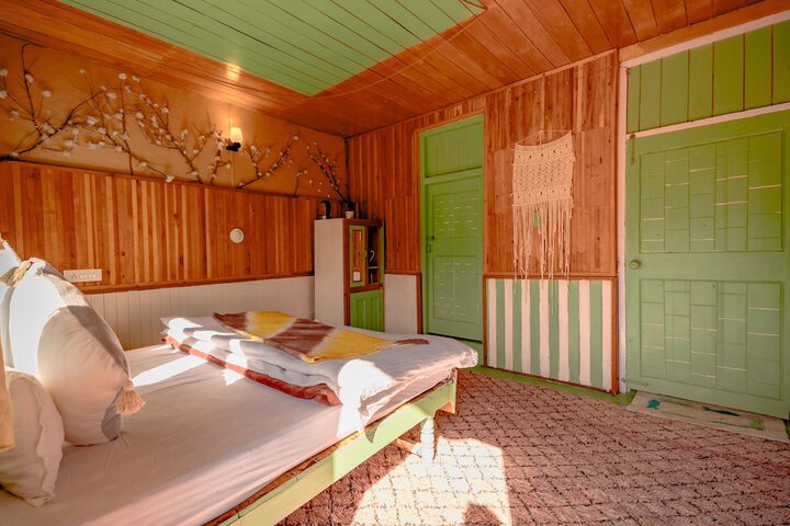 Room 22 of 68