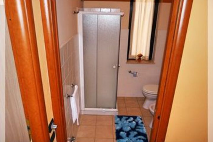 Room 14 of 70