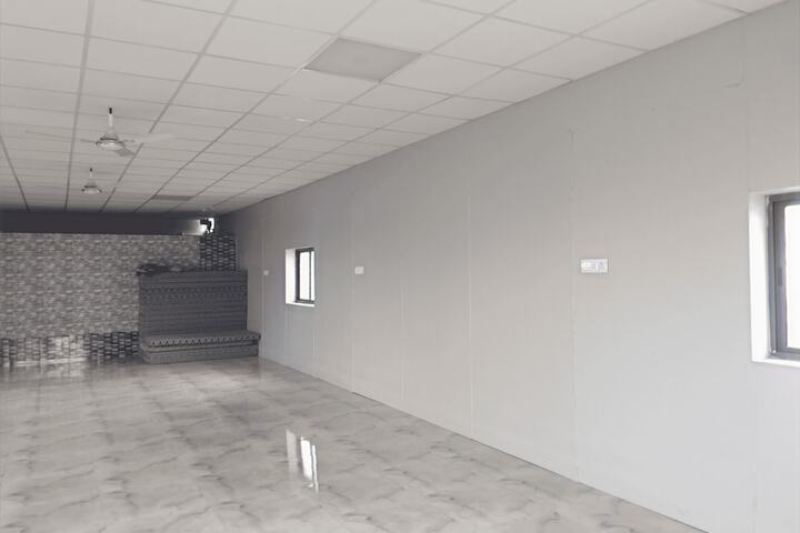 Room 6 of 19