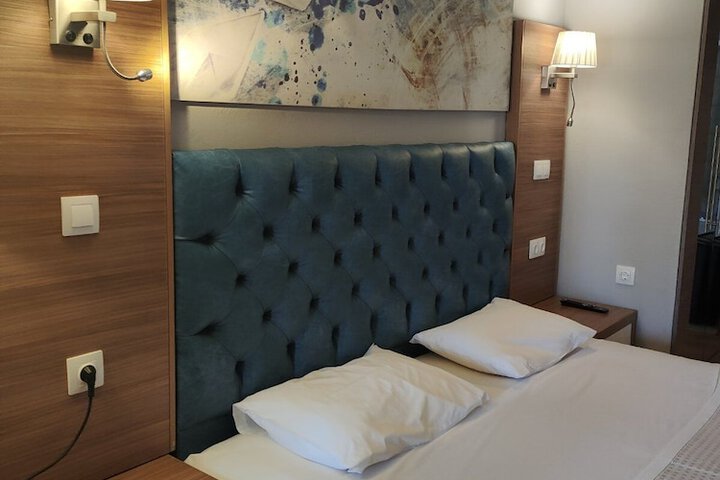 Room 17 of 71