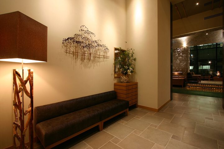 Ballroom/Hall 45 of 49