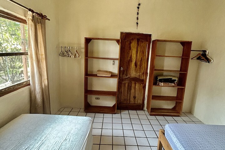 Room 21 of 80