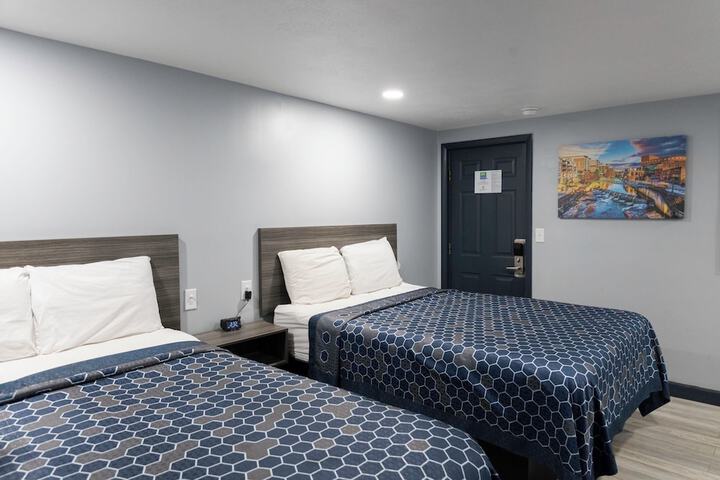 Room 1 of 9