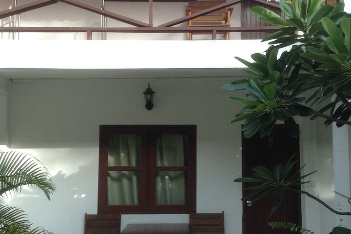 Hotel Exterior 53 of 72