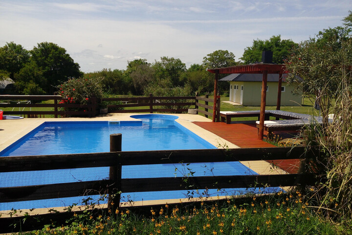 Pool 12 of 27