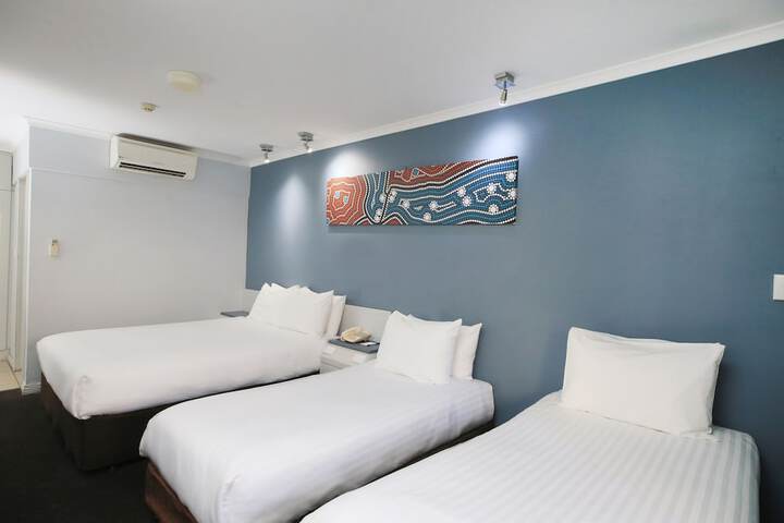 Room 22 of 95