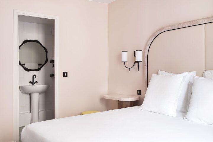Room 17 of 50