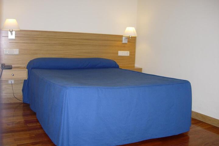 Room 17 of 34