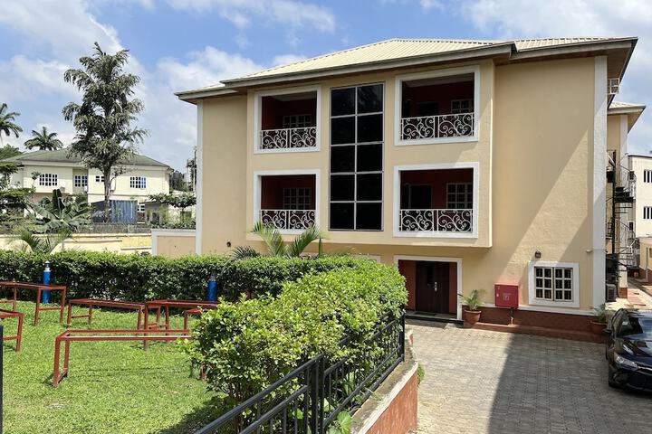 Dwell Apartments
