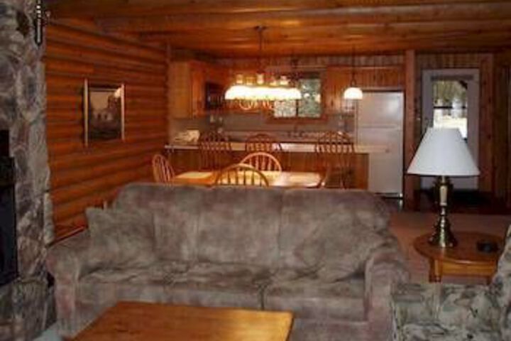 Room 8 of 10