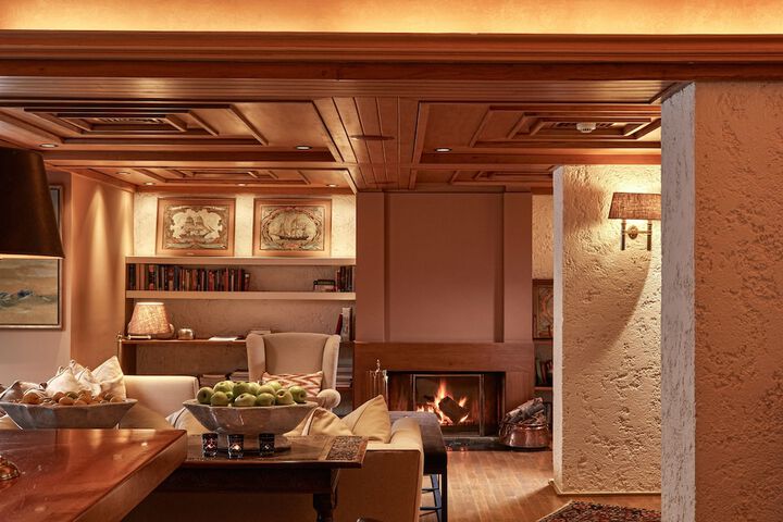 Lobby Entry