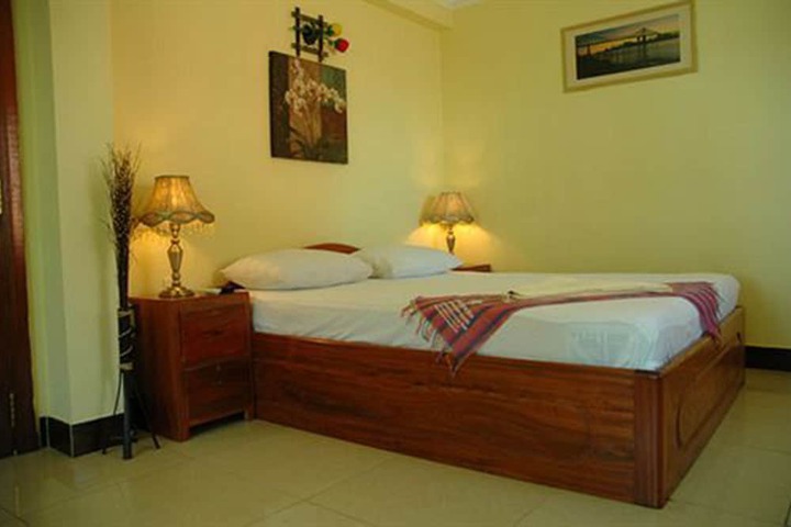 Room 13 of 29