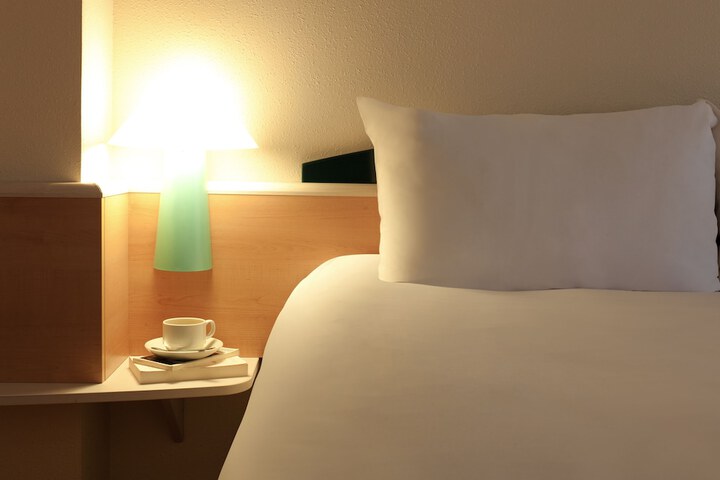 Room 12 of 39