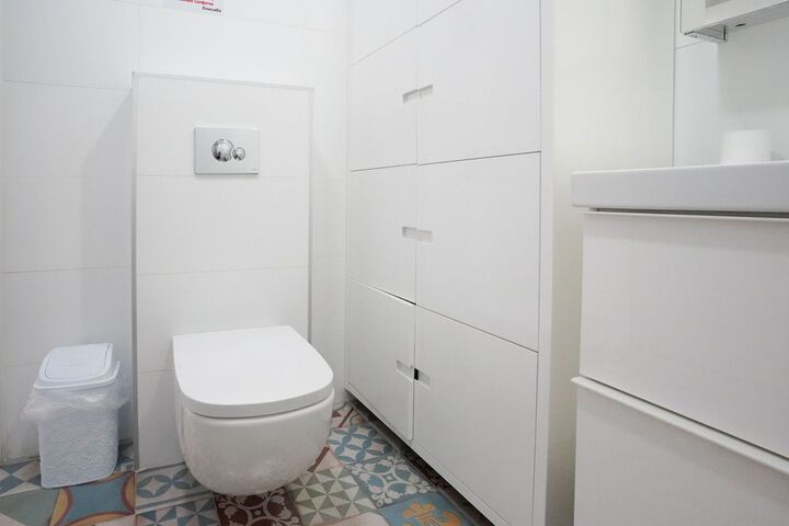 Room 51 of 74