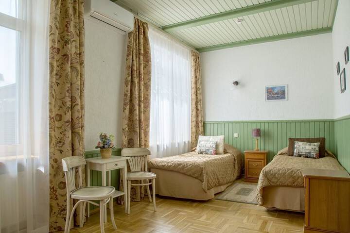 Room 15 of 69