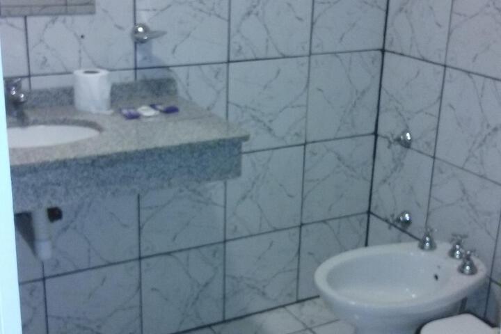 Room 26 of 108