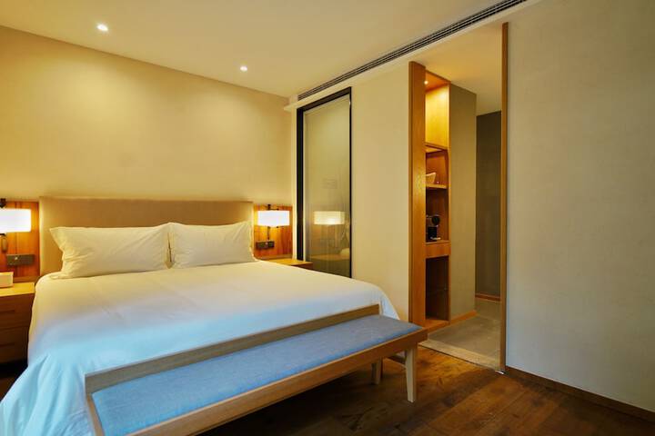 Room 25 of 45