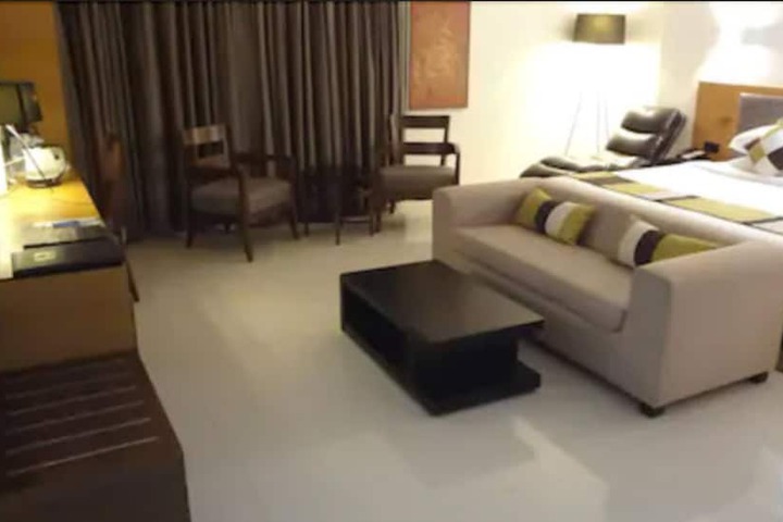 Room 6 of 19