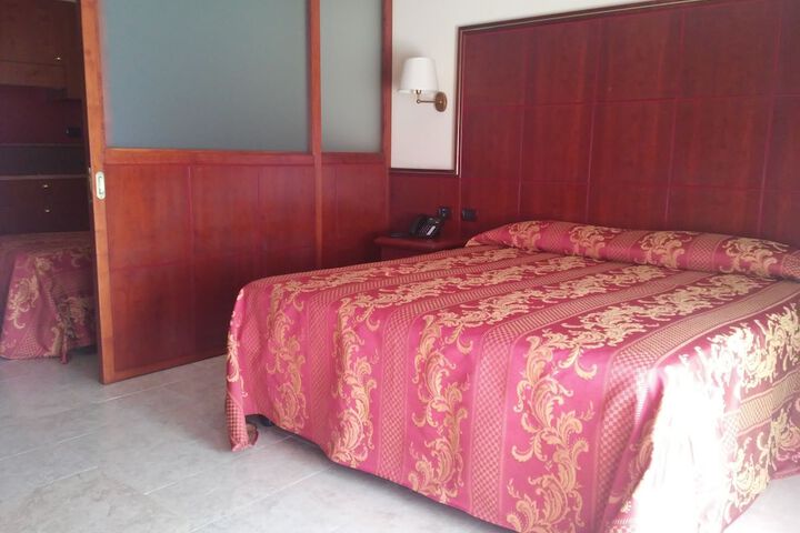 Room 21 of 79