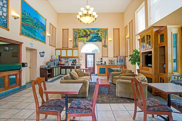 Breakfast/Coffee Service 16 of 22