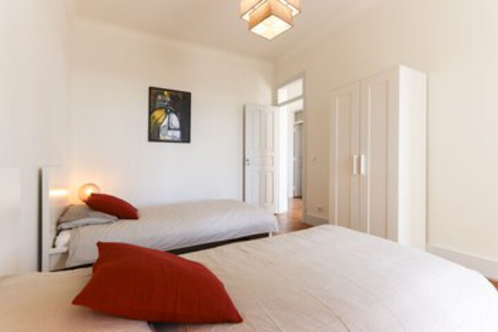 Room 21 of 29