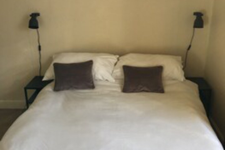 Room 10 of 15