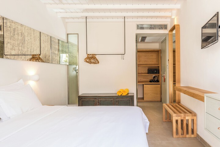 Room 15 of 186