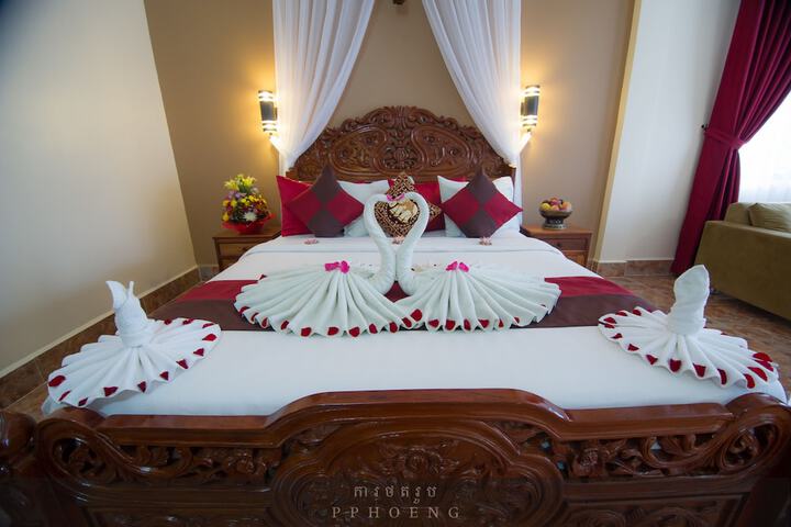 Room 2 of 40