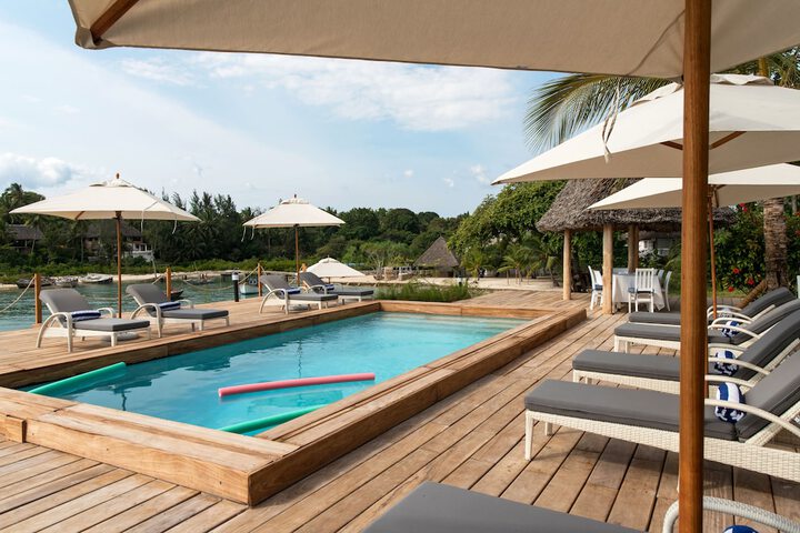 Pool Hotel