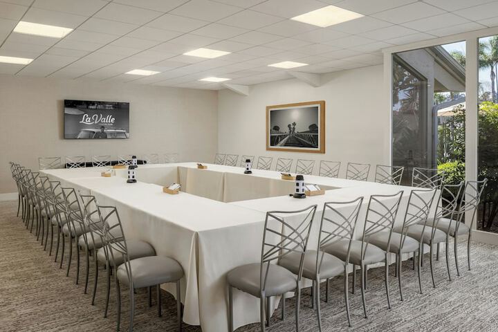 Meeting facility