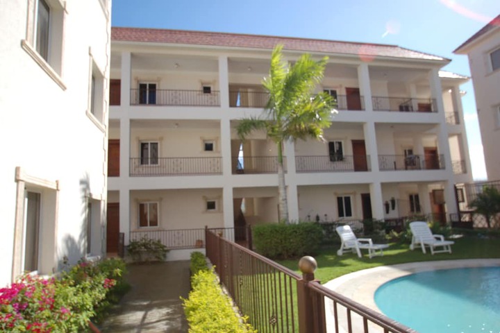 Hotel Entry