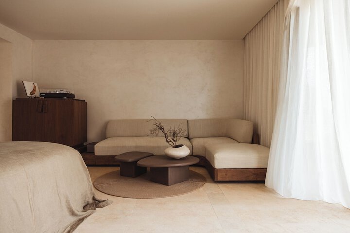 Room 36 of 73