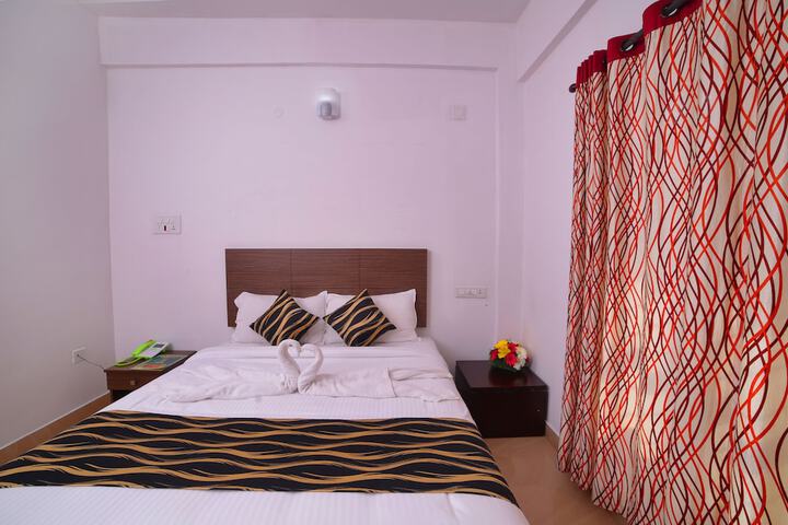 Room 4 of 35