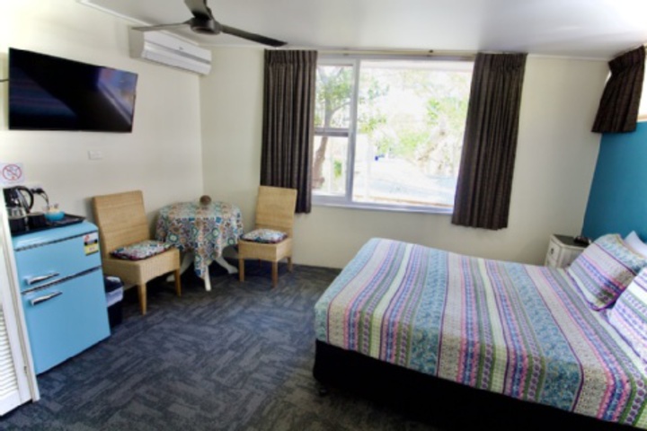 Room 143 of 228