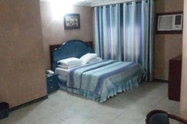 Room 21 of 45