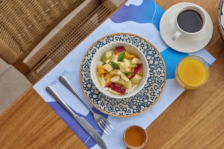 Breakfast/Coffee Service 96 of 129