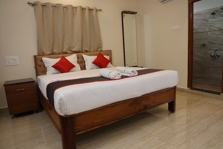 Room 5 of 25