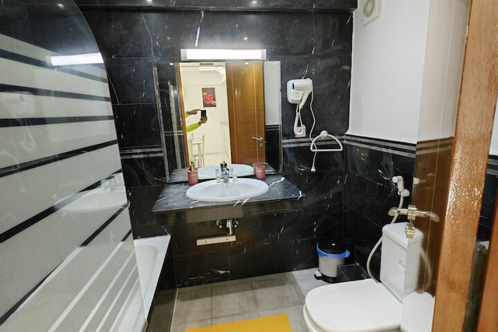 Room 279 of 404