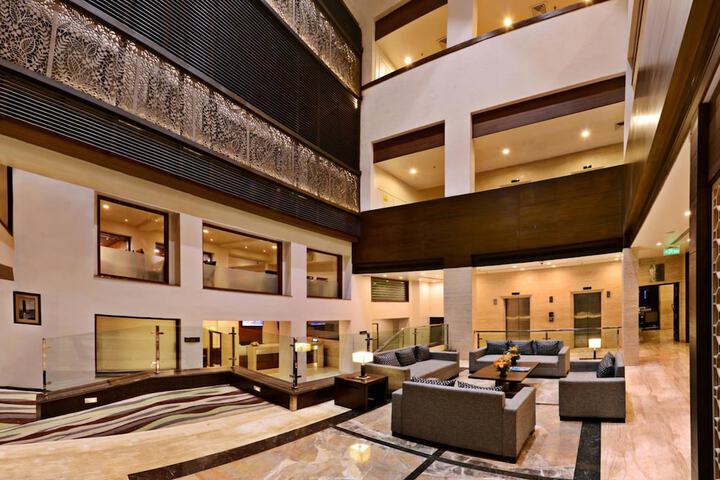 Guest Lobby