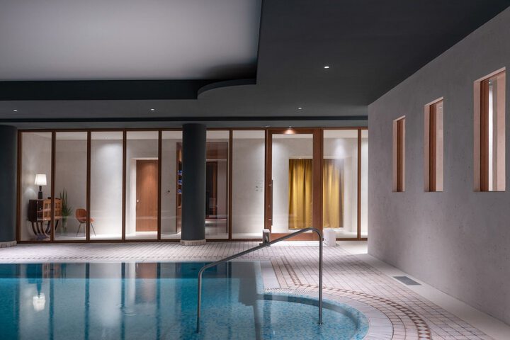 Pool 32 of 71