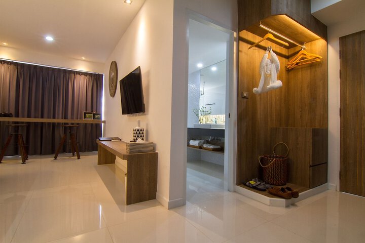 Room 30 of 90