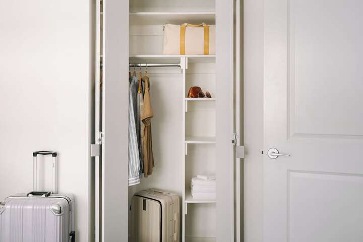 Room 16 of 59