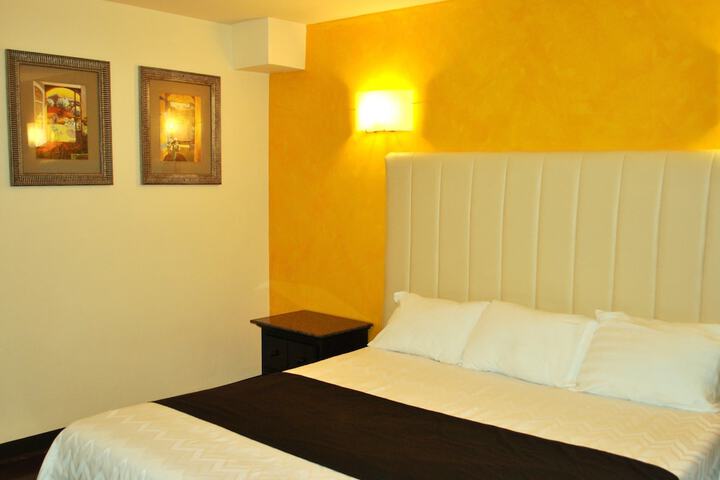 Room 4 of 21
